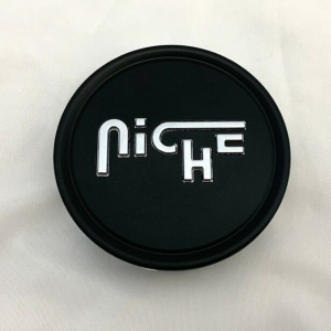 NICHE 2.95" FLAT CAP-MT-BLK SILVER LOGO